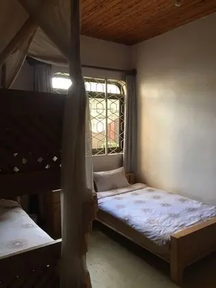 Deluxe Ortak Ranzalı Oda