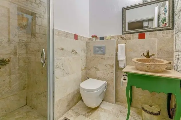 Superior Tek Büyük Yataklı Oda, Havuz Manzaralı