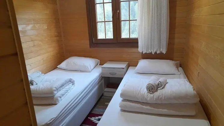 Standard Tek Büyük veya İki Ayrı Yataklı Oda