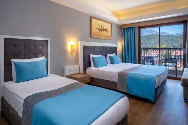 Comfort Kara Manzaralı