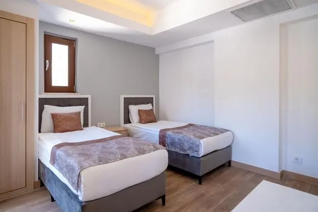 https://images.etstur.com/files/images/hotelImages/TR/218526/l/Fore-Resort-Spa-Kemer-Oda-393762.jpg