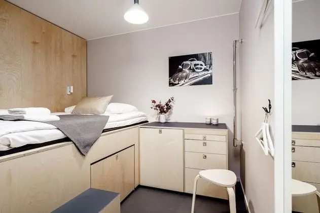 Micro (Hostel)