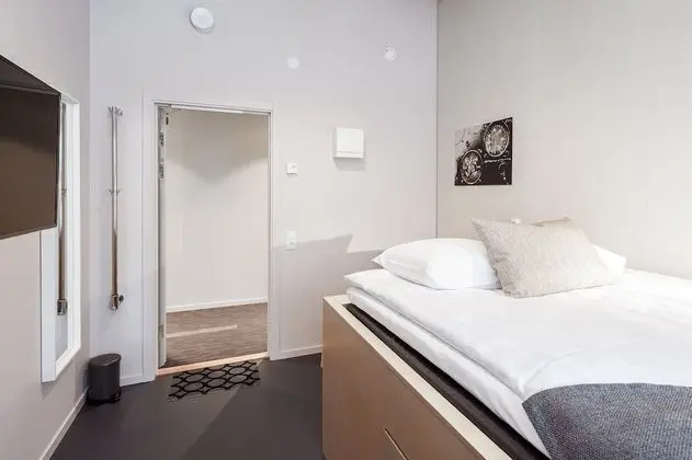 Mini (Hostel)