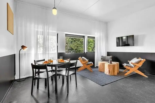 Three-Bedroom Apartment For Five