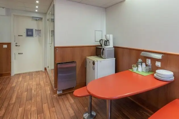 Basic Üç Kişilik Oda (no reception, keycode access)