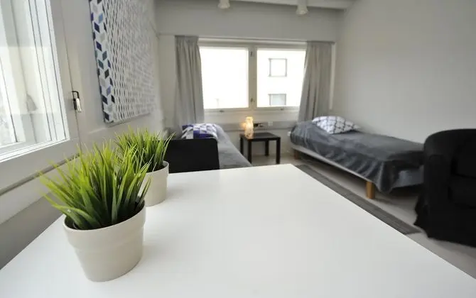 İki Ayrı Yataklı Oda, Ortak Banyo