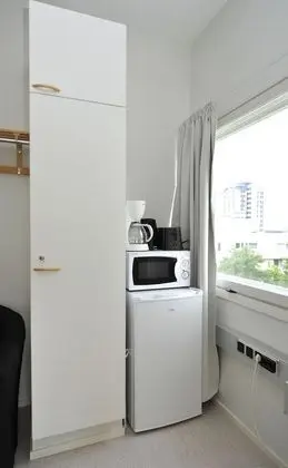 İki Ayrı Yataklı Oda, Ortak Banyo