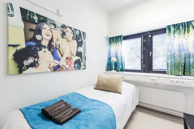 Tek Kişilik Oda, Ortak Banyo