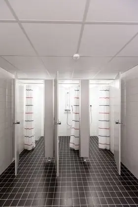 Tek Kişilik Oda, Ortak Banyo