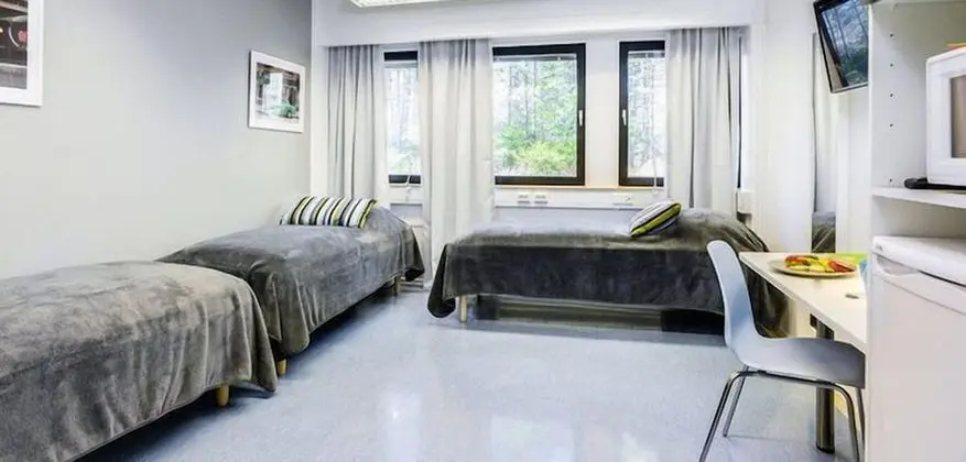 Üç Kişilik Oda, Ortak Banyo