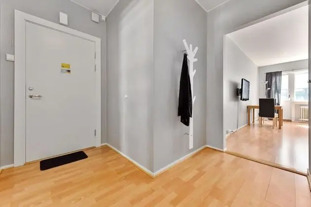 Budget One-Bedroom Apartment For Four with Balcony