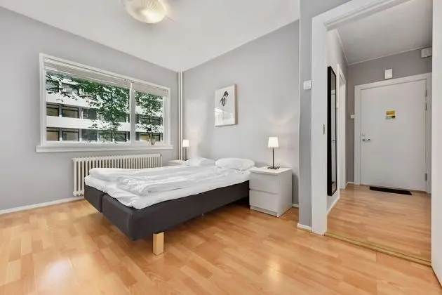 Budget One-Bedroom Apartment For Four with Balcony