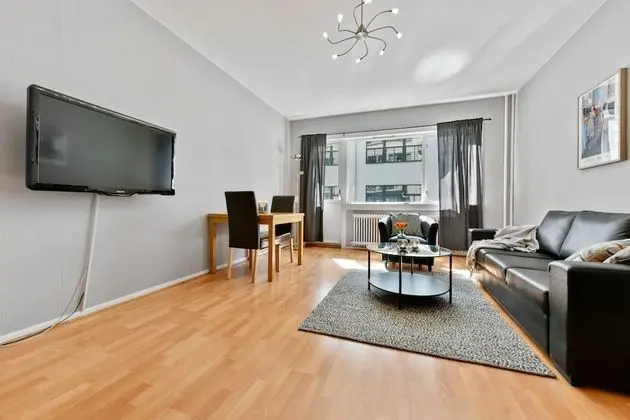 Budget One-Bedroom Apartment For Four with Balcony