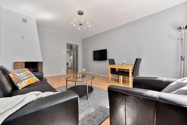 Budget One-Bedroom Apartment For Four with Balcony