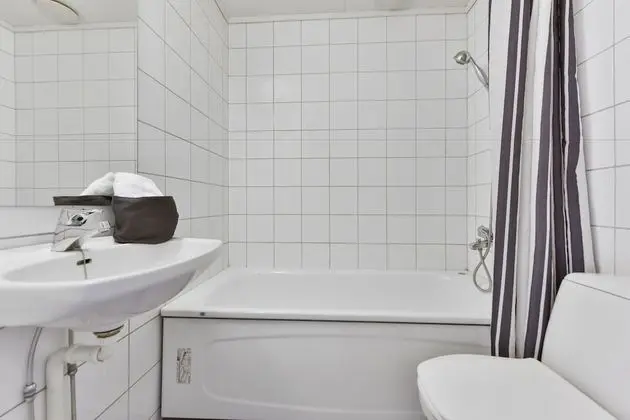 Budget One-Bedroom Apartment For Four with Balcony