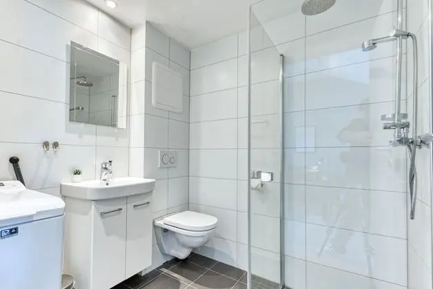 Three-Bedroom Apartment with Balcony