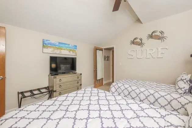 Daire (Forest Beach Villa 411)