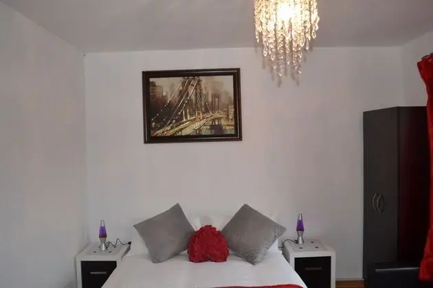 Basic Tek Büyük Yataklı Oda, 1 Çift Kişilik Yatak, Ortak Banyo