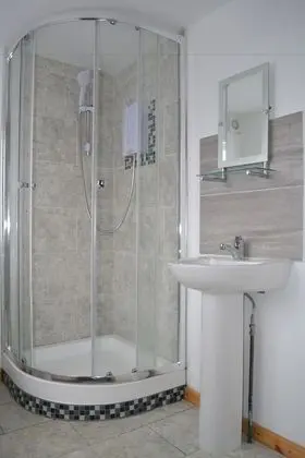 Classic Tek Büyük Yataklı Oda, Ortak Banyo