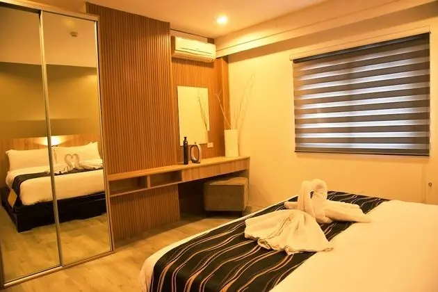 Skylight Premier Deluxe
