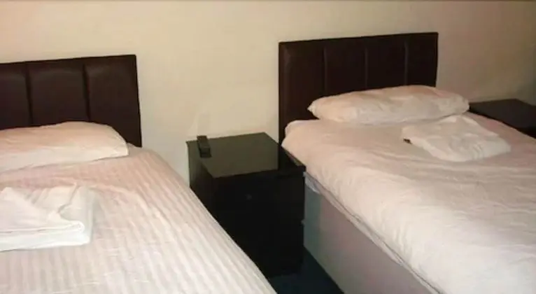 Economy İki Ayrı Yataklı Oda, Ortak Banyo