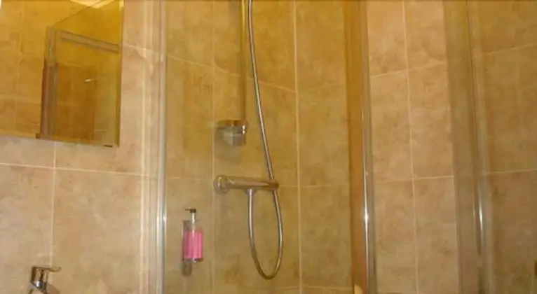 Economy Tek Kişilik Oda, Ortak Banyo