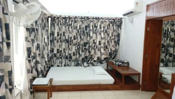 Deluxe Büyük Yataklı Tek Kişilik Oda, 1 Çift Kişilik Yatak, Havuz Kullanımı, Havuz Manzaralı