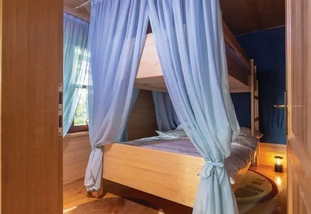 Family Dağ Evi, Birden Çok Yatak, Bahçeli (Forest Hut Podvežak With Finnish Tub)