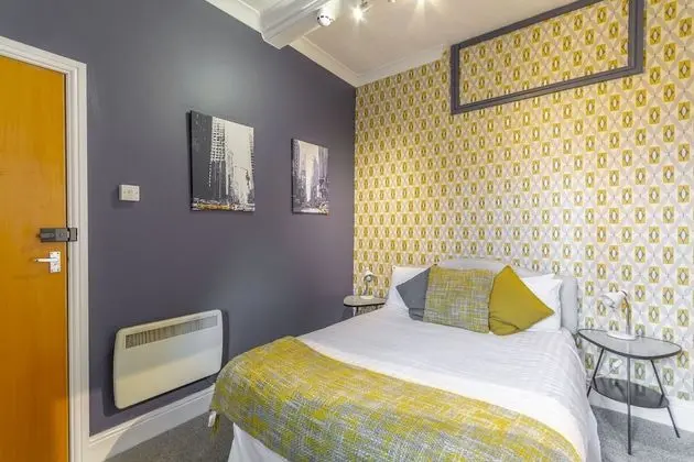 Tek Büyük Yataklı Oda (Small)