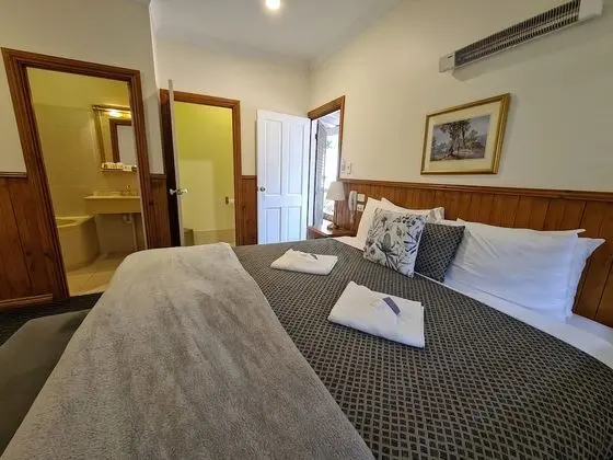 Comfort Oda, 1 En Büyük (King) Boy Yatak, Sıcak Su Küveti, Bahçe Manzaralı