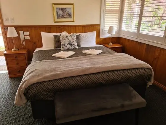 Comfort Oda, 1 En Büyük (King) Boy Yatak, Sıcak Su Küveti, Bahçe Manzaralı