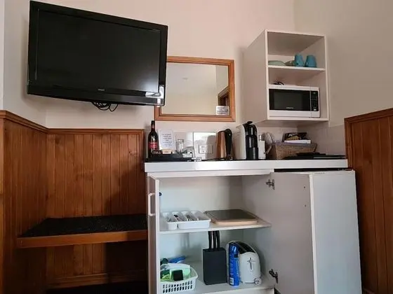 Comfort Oda, 1 En Büyük (King) Boy Yatak, Sıcak Su Küveti, Bahçe Manzaralı
