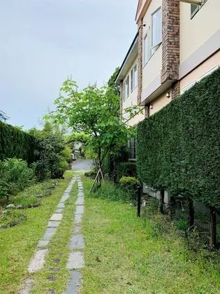 Family Oda, Bahçe Manzaralı (205)