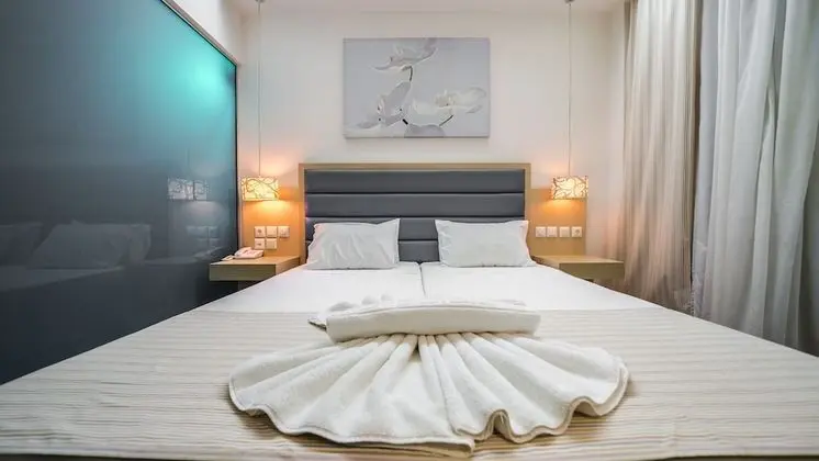 Standard Room with Mountain View