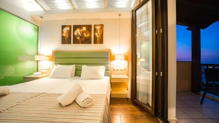 Standard Room with Side Sea View