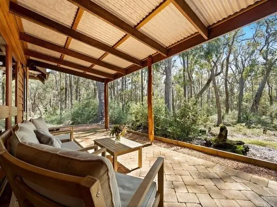 2 Bedroom Spa Lakeside View Chalet
