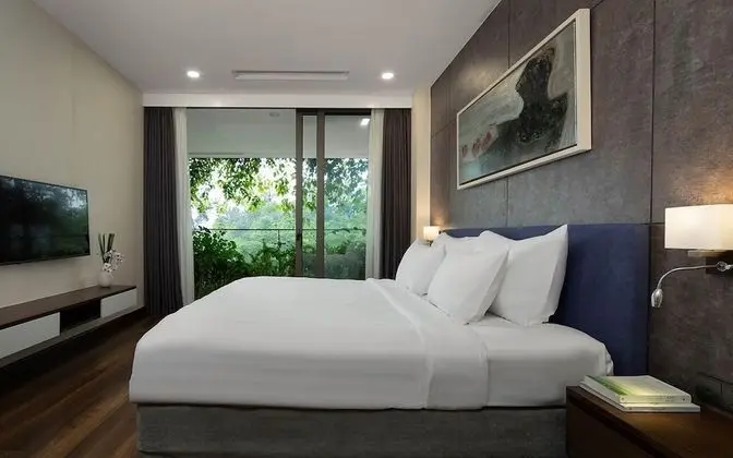 Deluxe Oda (1 King Sky Residence)