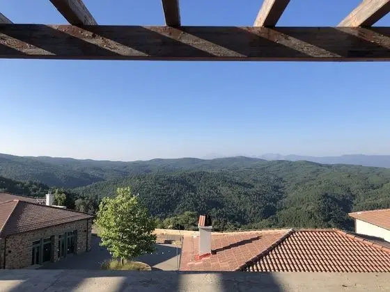 Design Tek Büyük Yataklı Oda, Dağ Manzaralı
