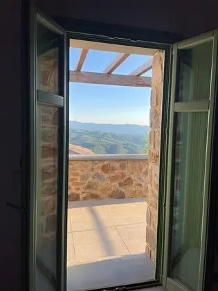 Design Tek Büyük Yataklı Oda, Dağ Manzaralı