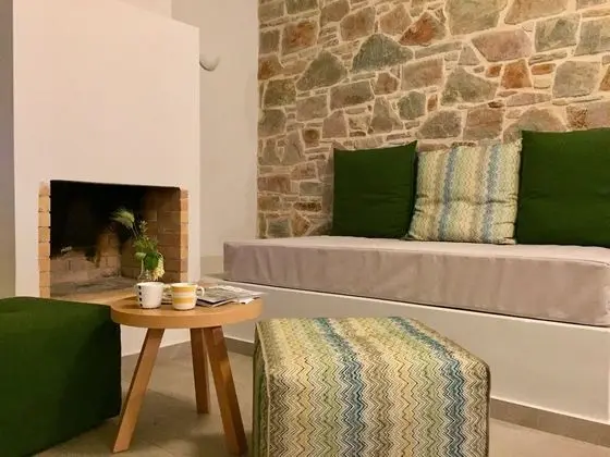 Üç Kişilik Oda