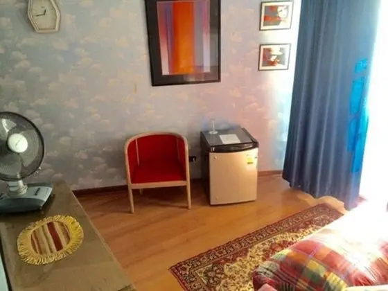 Tek Büyük Yataklı Oda, 2 Tek Kişilik Yatak