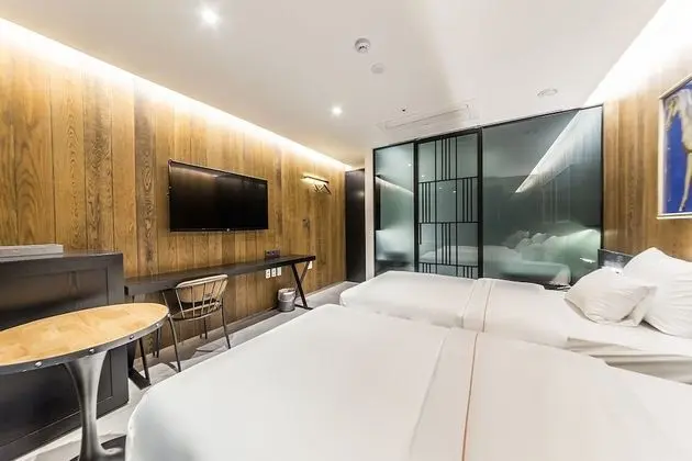 Deluxe Tek Büyük Yataklı Oda