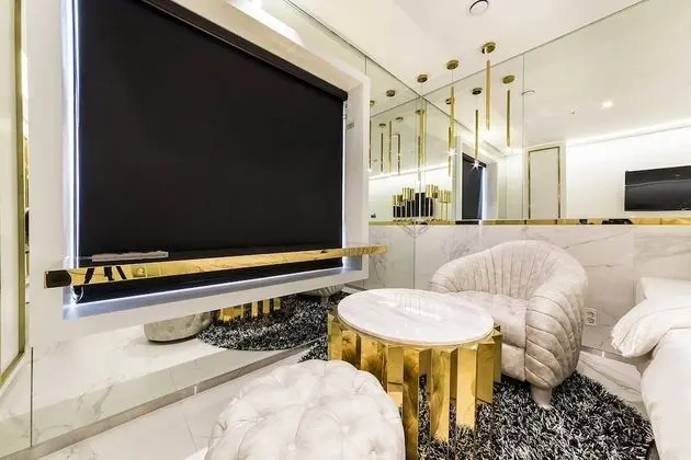 Deluxe Tek Büyük Yataklı Oda