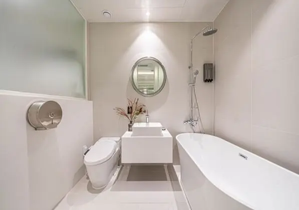 Deluxe Double Room (Netflix/ Youtube Available on TV)