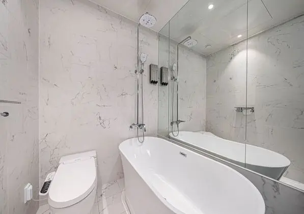 Deluxe Double Room (Netflix/ Youtube Available on TV)