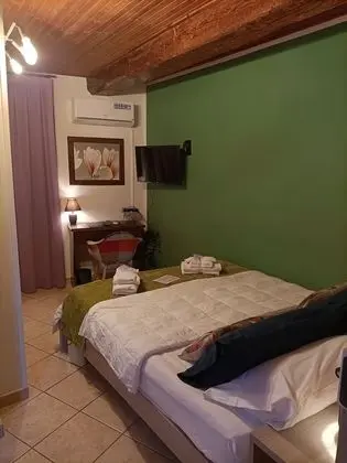 Romantic Tek Büyük veya İki Ayrı Yataklı Oda