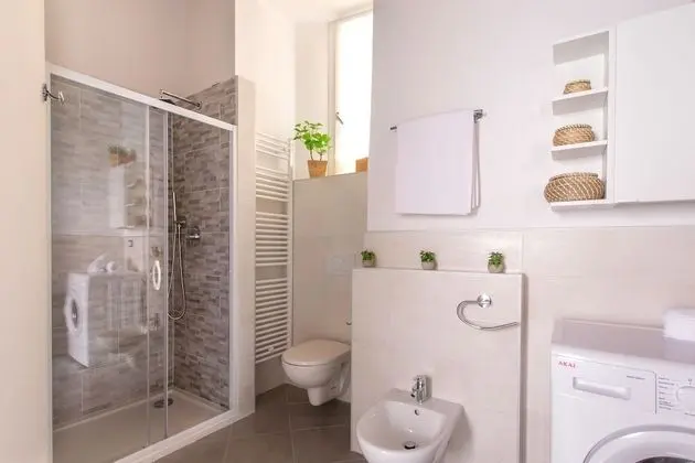 Ev