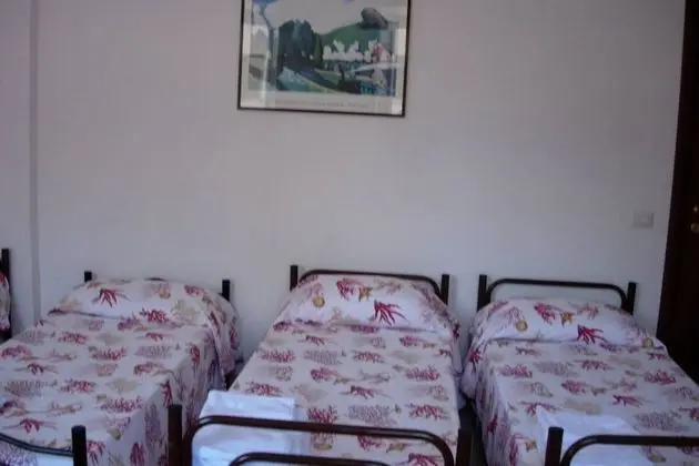 Basic Üç Kişilik Oda, 3 Tek Kişilik Yatak, Özel Banyo