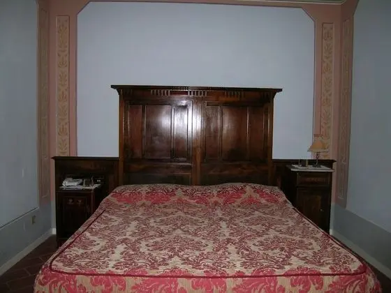 Classic Tek Büyük Yataklı Oda