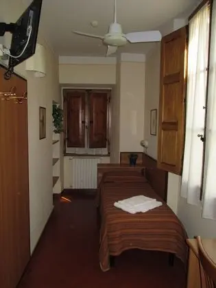 Basic Tek Kişilik Oda, 1 Tek Kişilik Yatak, Avlu